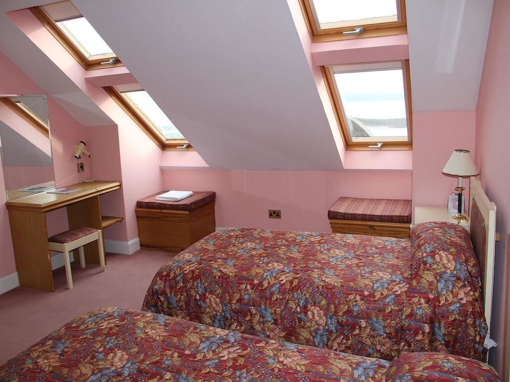 Standard Double or Twin Room photo 1
