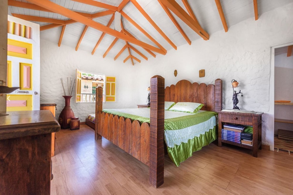 Standard Triple Room, Multiple Beds, Private Bathroom photo 1