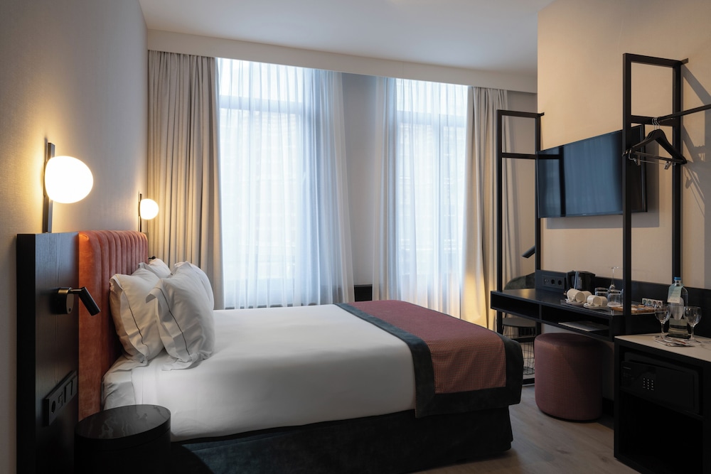 Premium Double Room Single Use photo 1