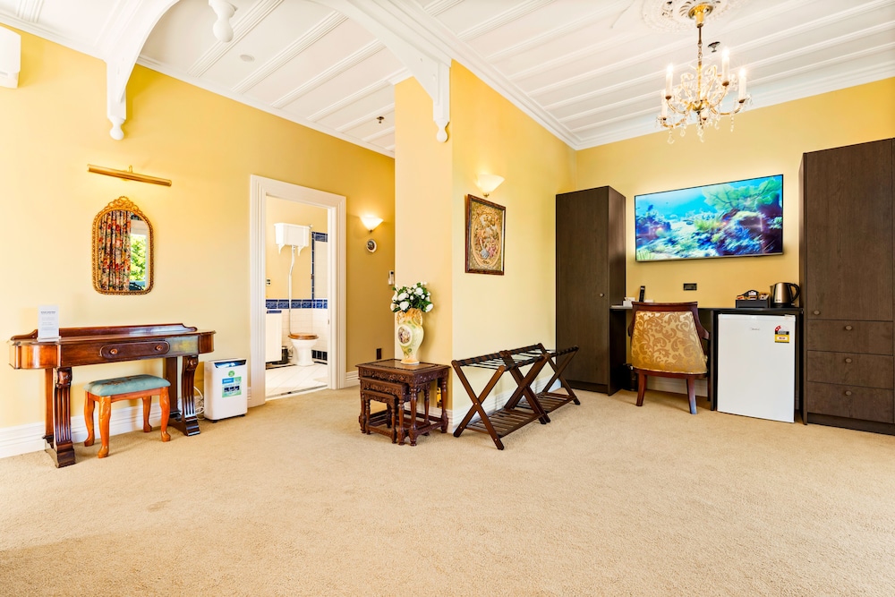 Premium Single Room