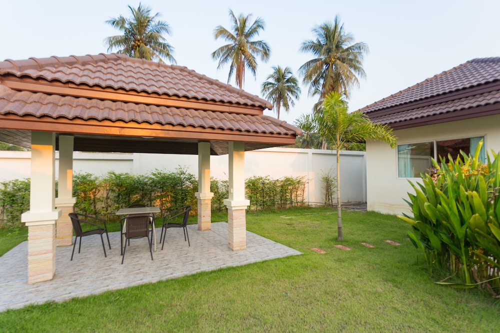 Villa, 3 Bedrooms - Photo 13