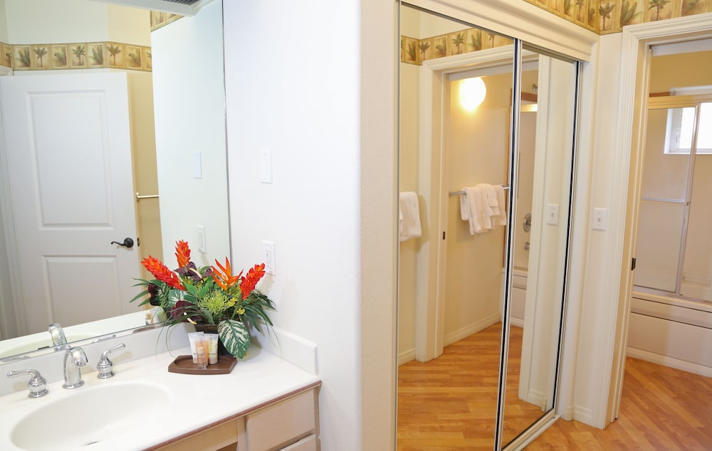 Suite, 1 Bedroom - Photo 19