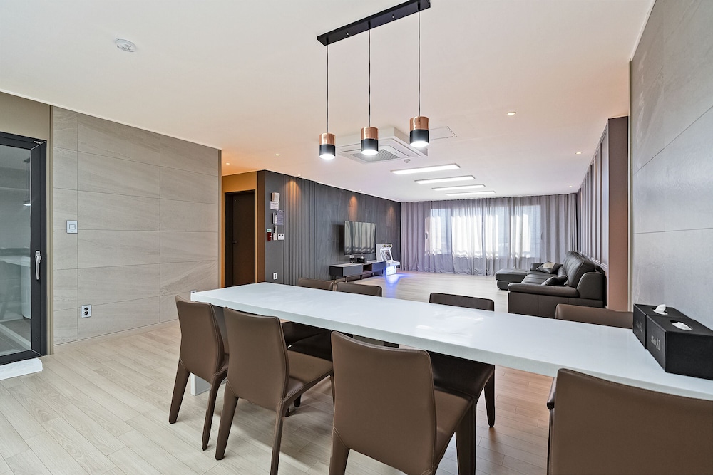 Royal Suite - Photo 10