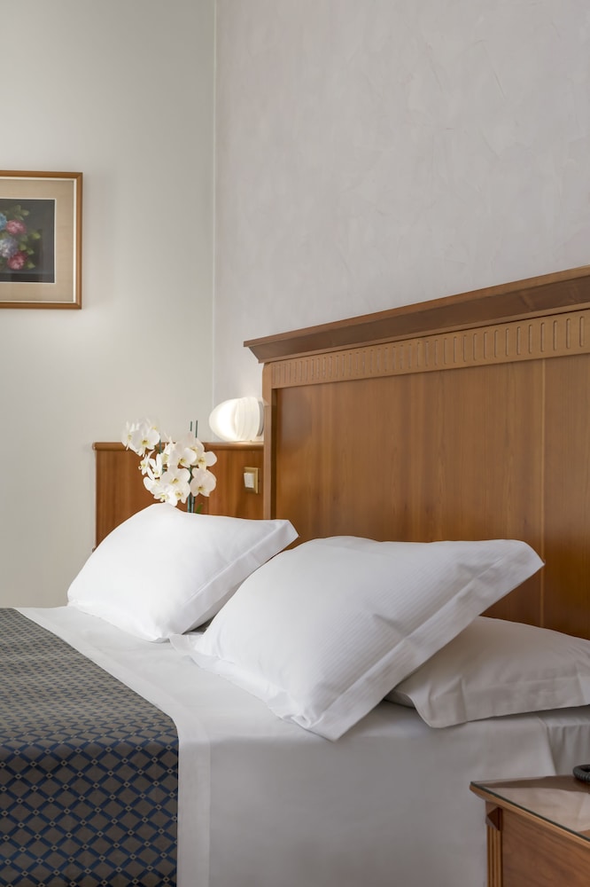 Triple Room - Photo 1