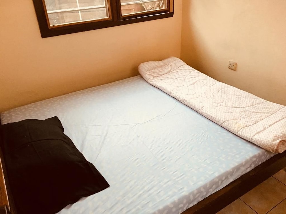 Basic Single Room, 1 Twin Bed