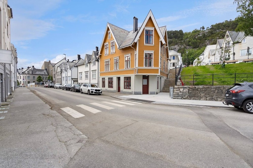 Cozy 1-bedroom Apartment in Ålesund's Heart, Kuva 13