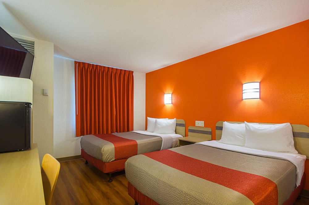 Deluxe Room, 2 Double Beds, Non Smoking, Refrigerator photo 1