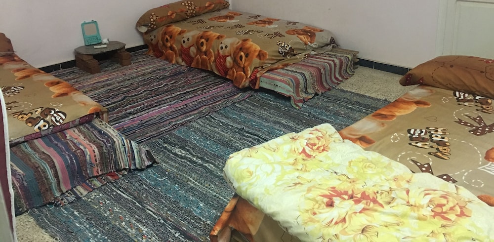 Basic Triple Room, 3 Twin Beds photo 3