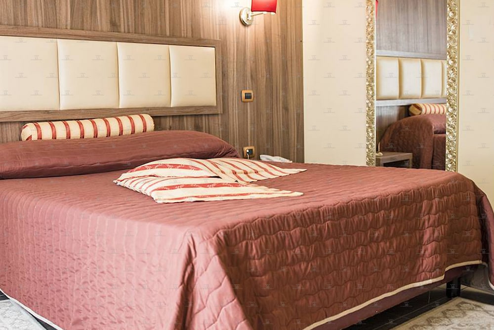Classic Single Room