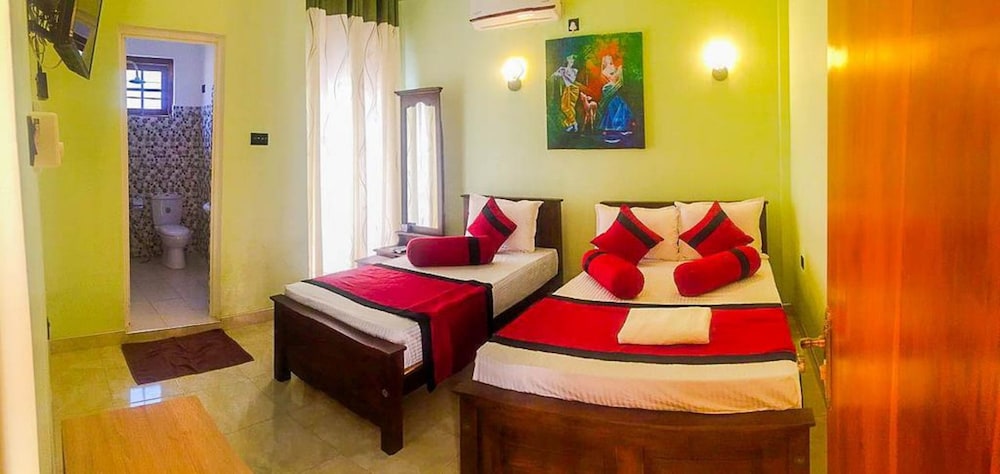 Deluxe Quadruple Room photo 1