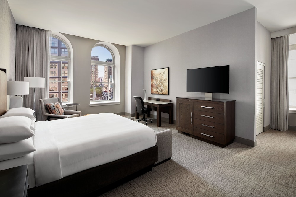 Superior Room, 1 King Bed, Tower