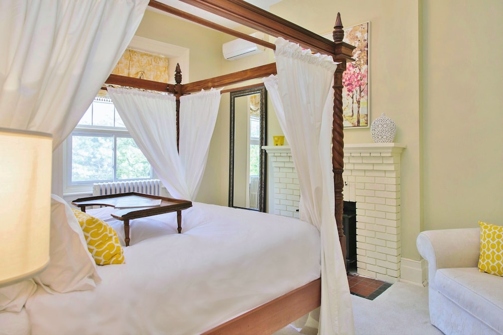 Junior Suite, 1 Bedroom (Sopwell Suite)