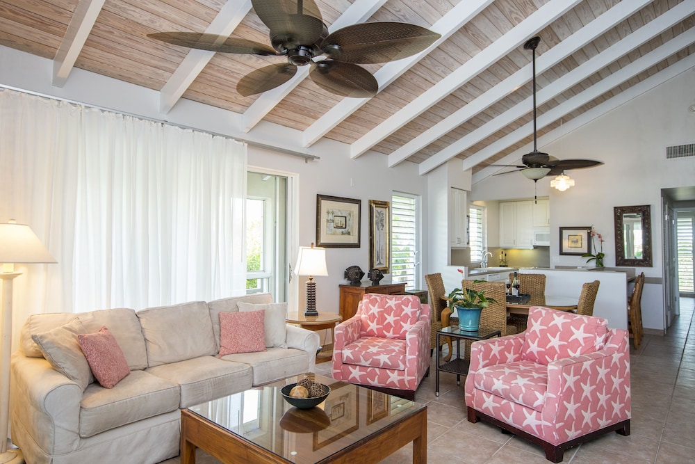 Deluxe Suite, 1 Bedroom, Partial Ocean View