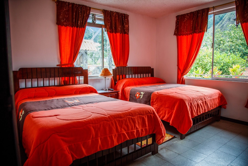 Family Bungalow, 4 Bedrooms, Fireplace, Mountain View photo 2
