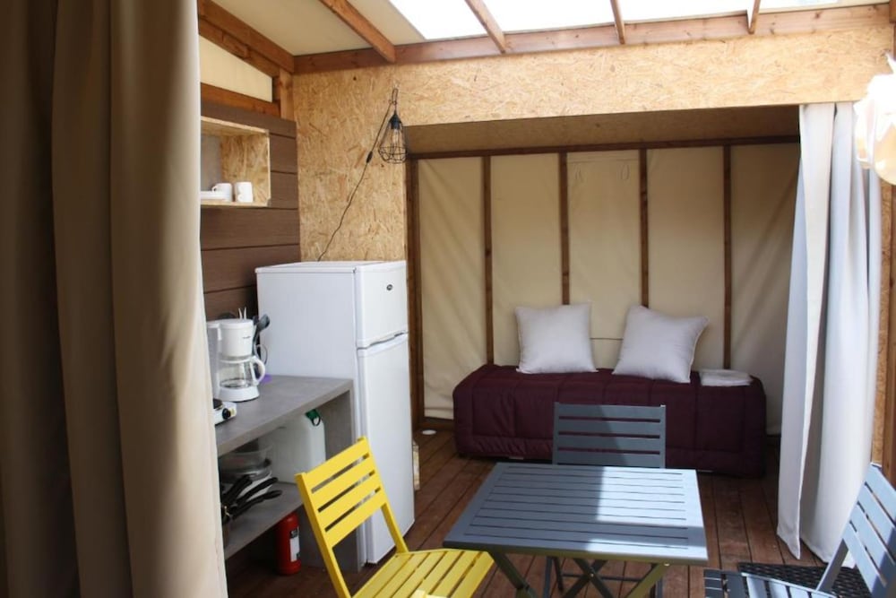 Tent, Shared Bathroom photo 1
