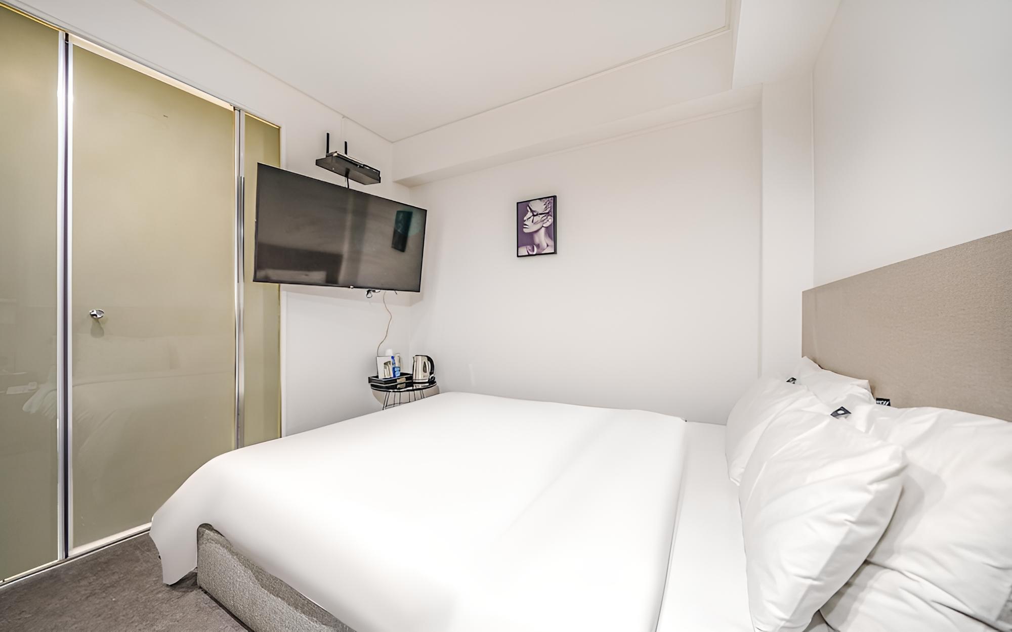 Room (Premium 3060 Couple PC RTX3060 (Netfl)
