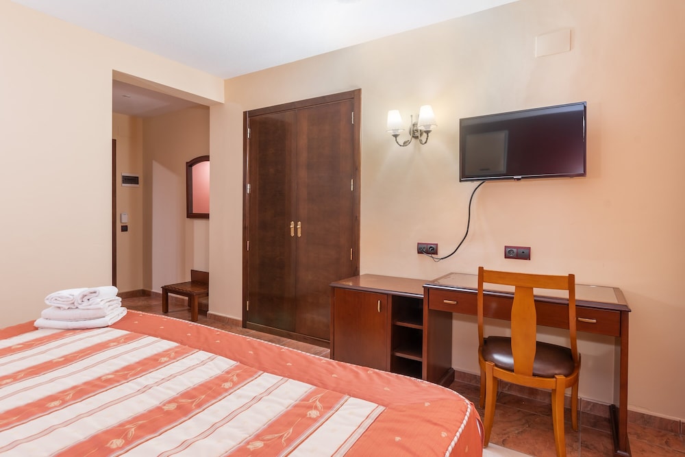 Standard Double Room Single Use photo 2
