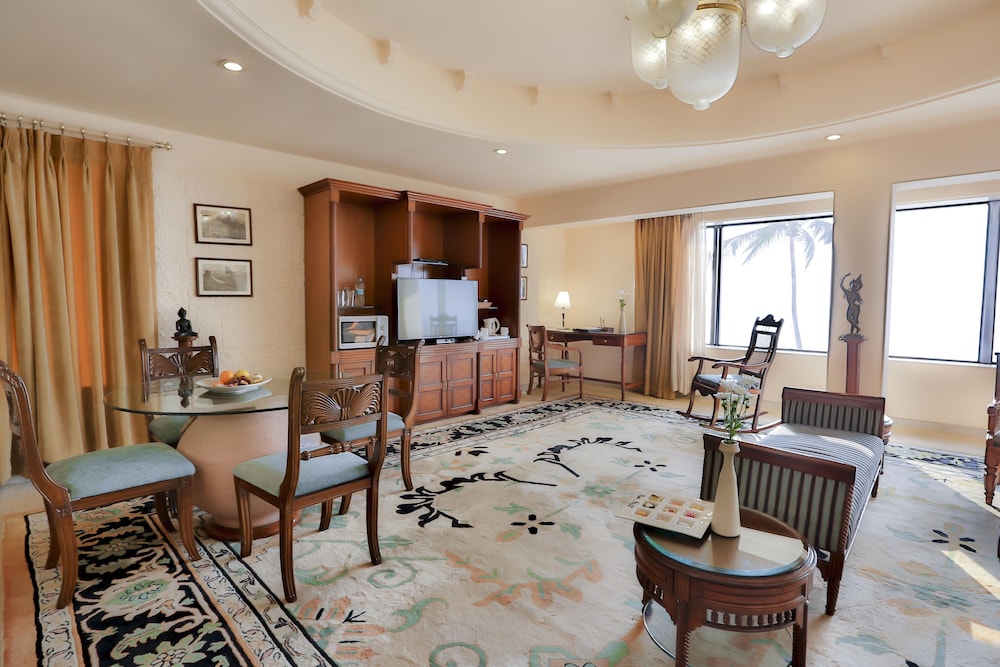 Luxury Suite, Ocean View, Beachside - Photo 11