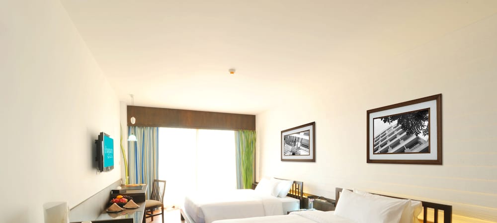 Deluxe Room - Photo 6