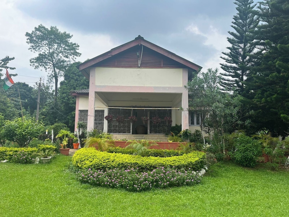Deluxe Bungalow, Garden View photo 1