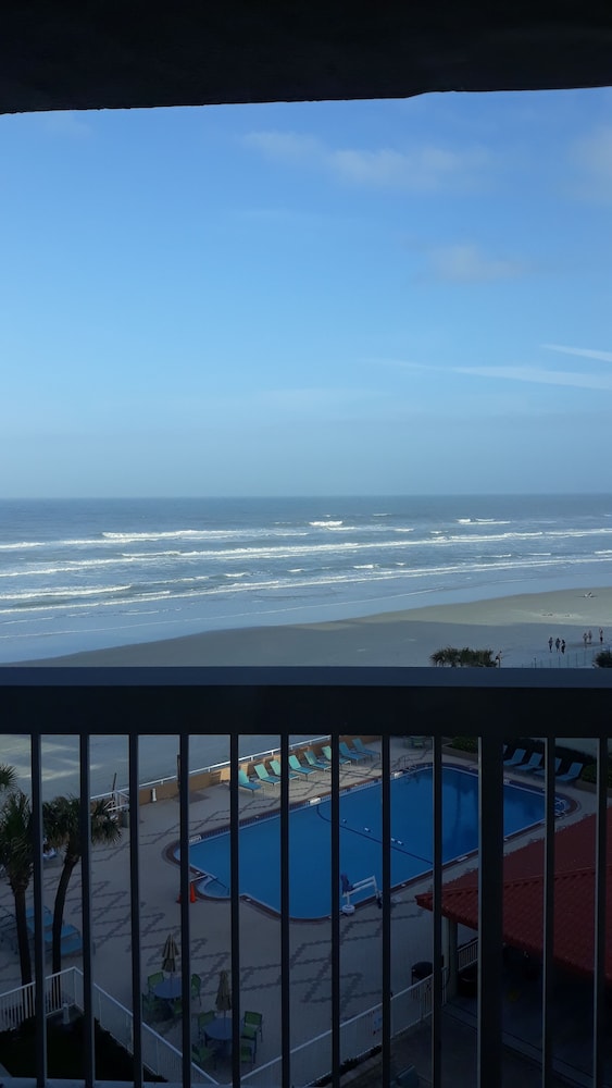 Premium Room, 1 King Bed, Balcony, Oceanfront