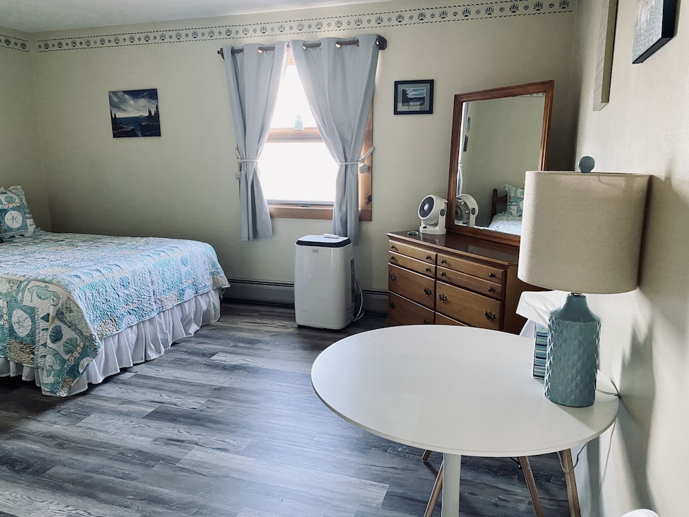 The Seashell Room (not pet friendly) photo 1