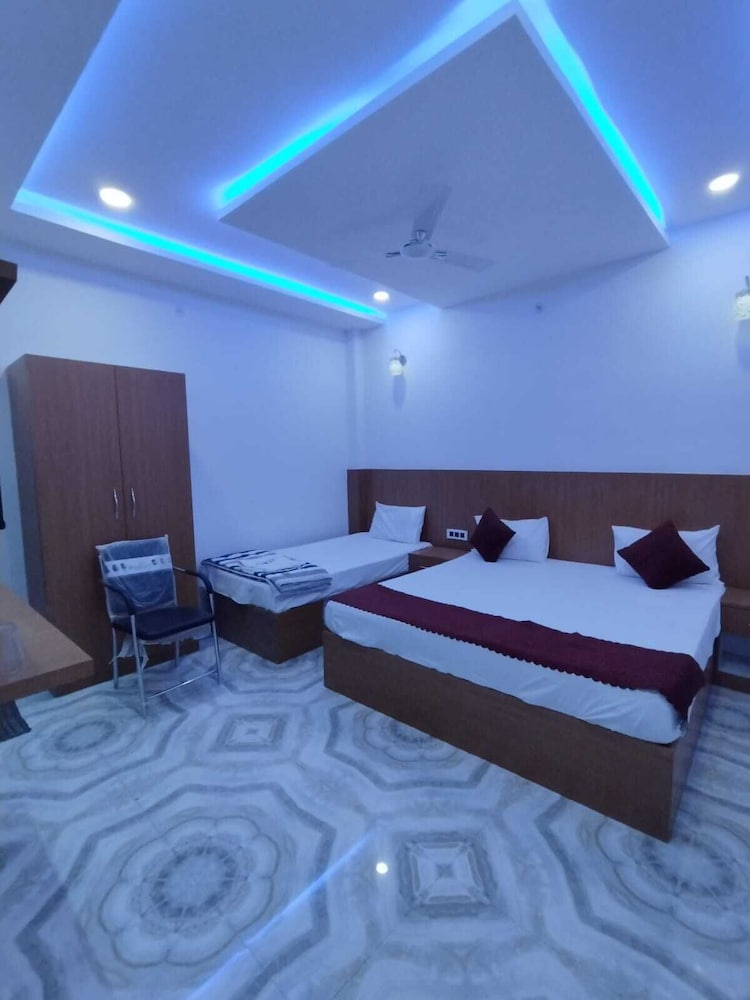 Deluxe Triple Room - Photo 1