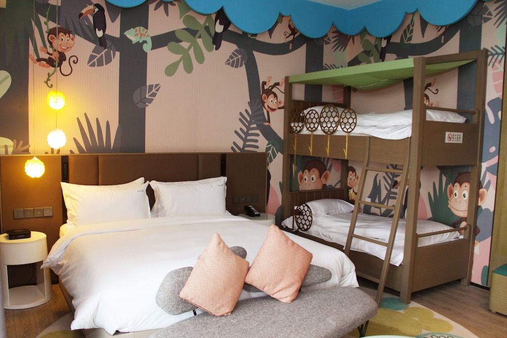 Suite, Multiple Beds (Kids Theme) - Photo 1