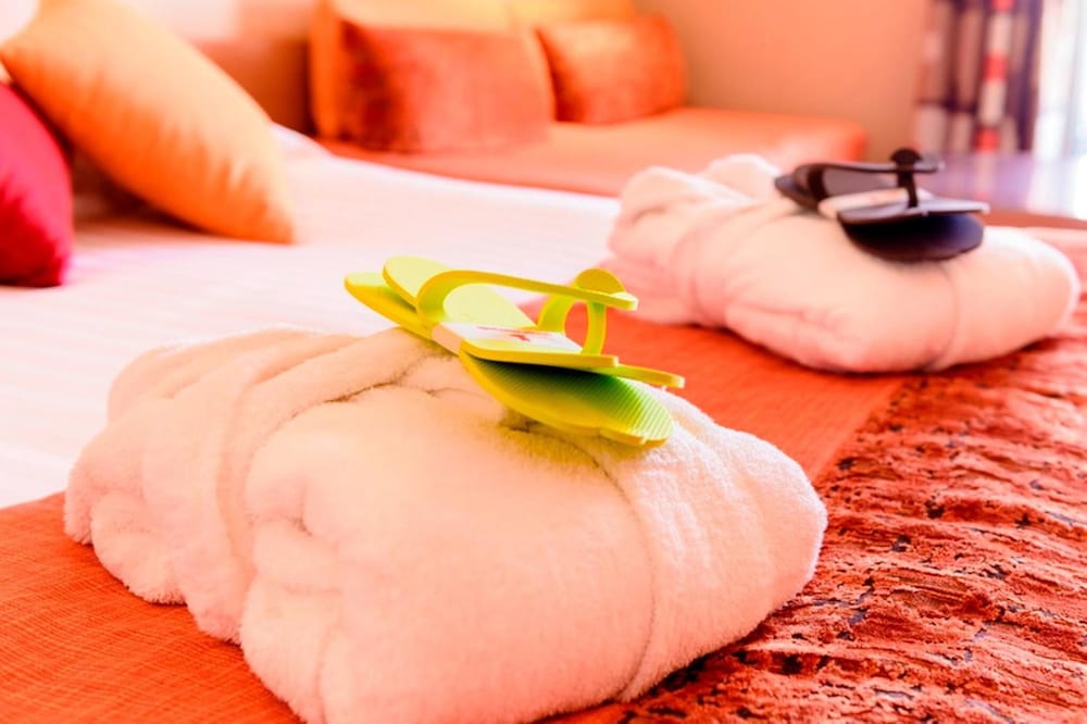 Comfort Double Or Twin Room (Including Breakfast & Spa Access) - Photo 4