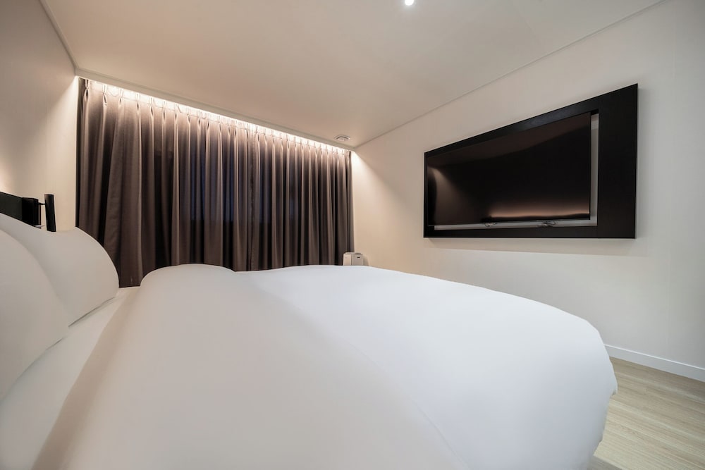 Deluxe Double Room - Photo 5