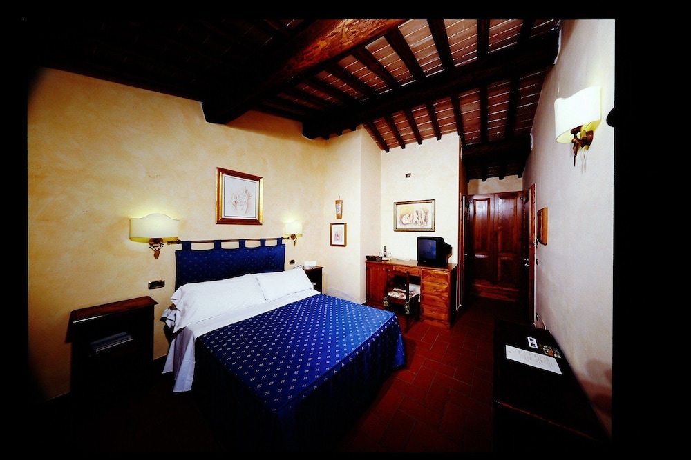 Standard Double Room - Photo 1
