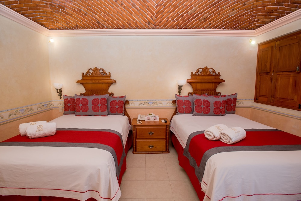 Superior Double Room, 2 Double Beds, Accessible photo 2