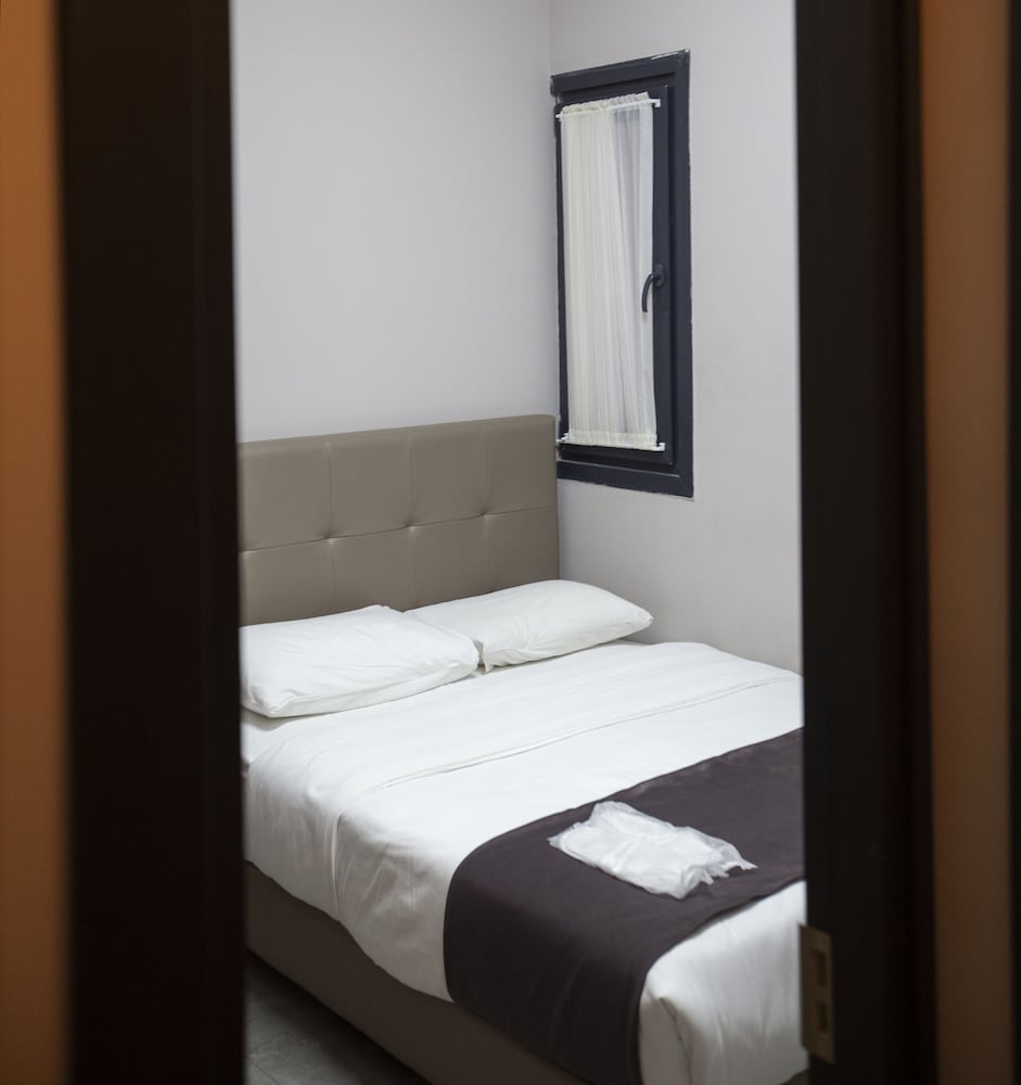 Standard Double Room photo 3