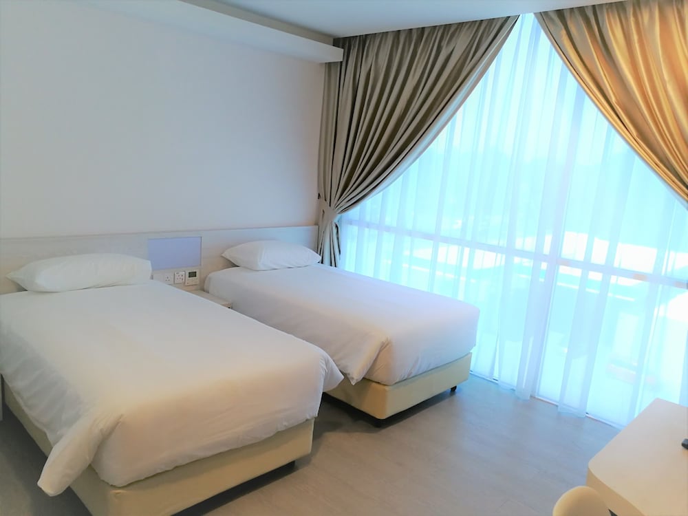 Deluxe Twin Room - Photo 3