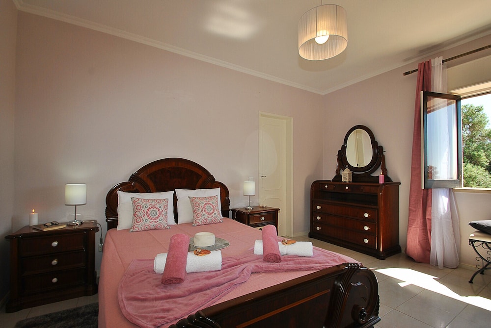 Villa, 6 Bedrooms, Private Pool, Pool View photo 1