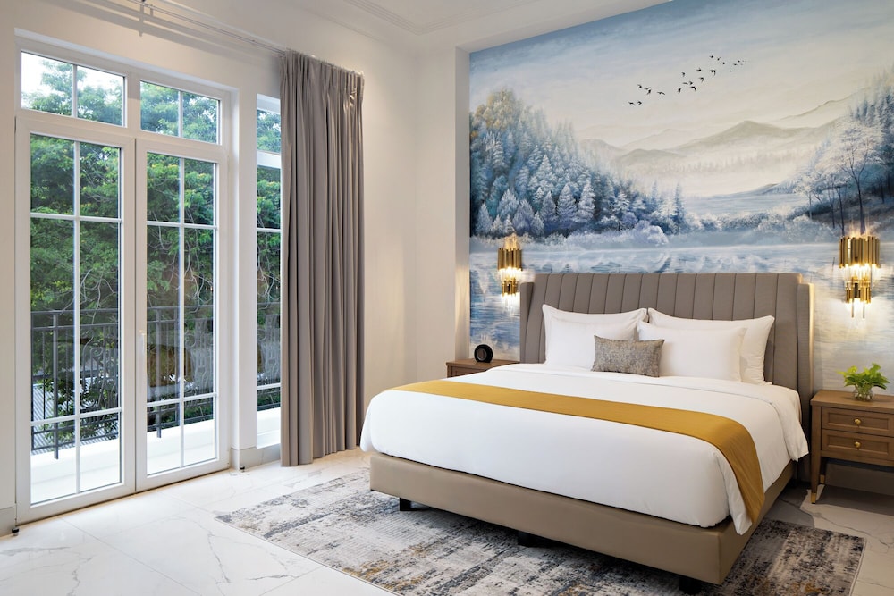 3 Bedroom Suite - Photo 1