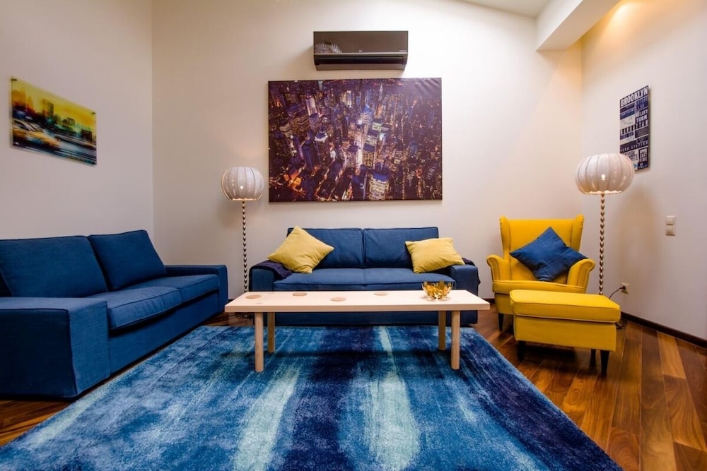 Comfort Apartment, 1 King Bed with Sofa bed, Air conditioning, City View photo 1