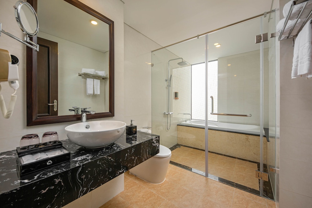 Santa Deluxe Triple With Ocean View - Photo 4