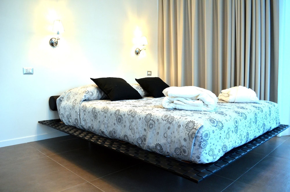 Luxury Suite (Max) photo 1