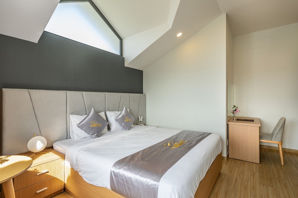 Superior Double Room, Balcony - Photo 18