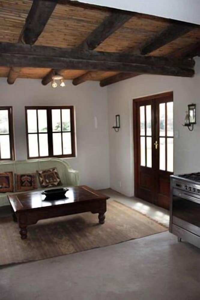 Cob Cottage photo 2