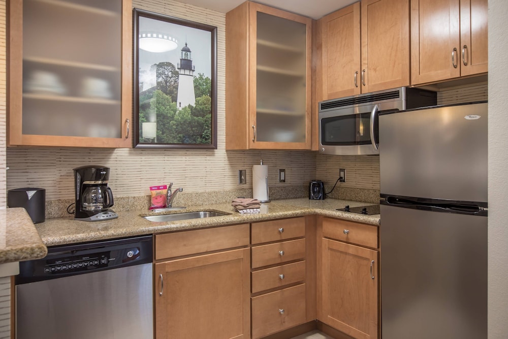 Suite, 1 Bedroom - Photo 6