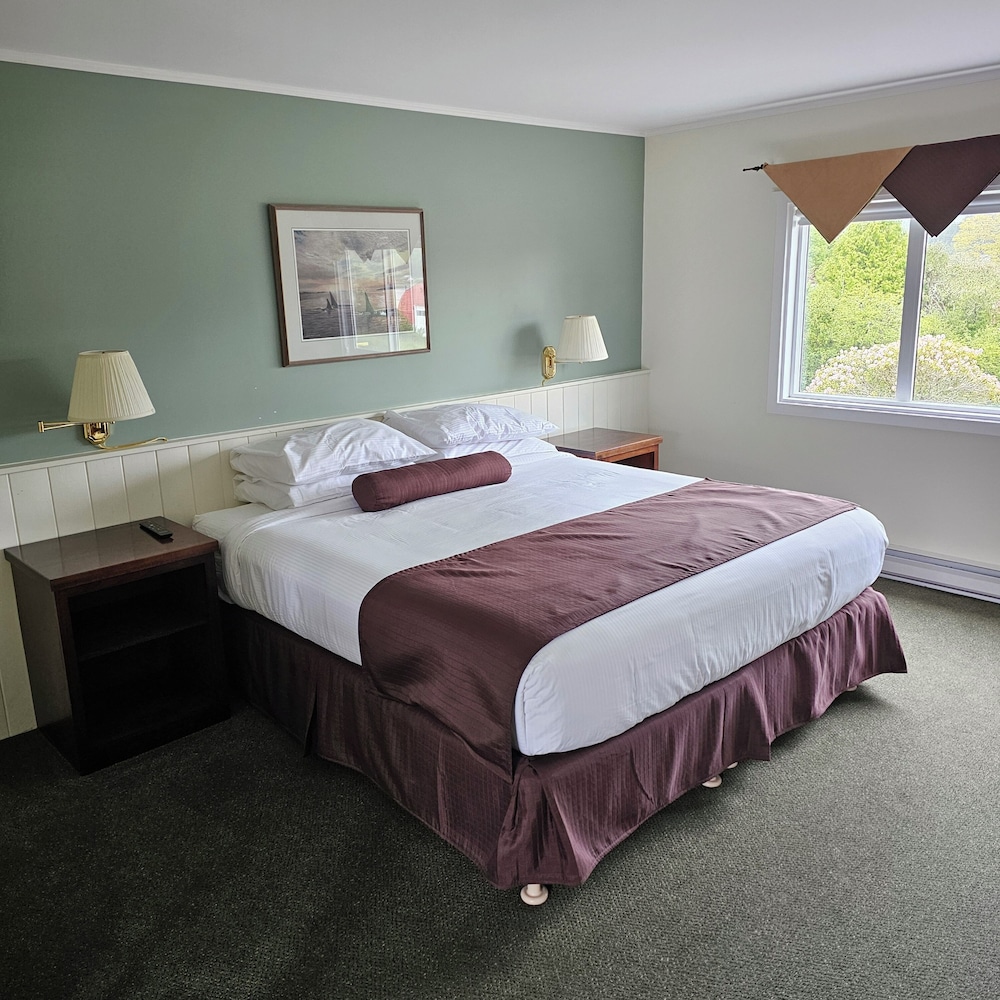 Standard Room, 1 Queen Bed photo 1