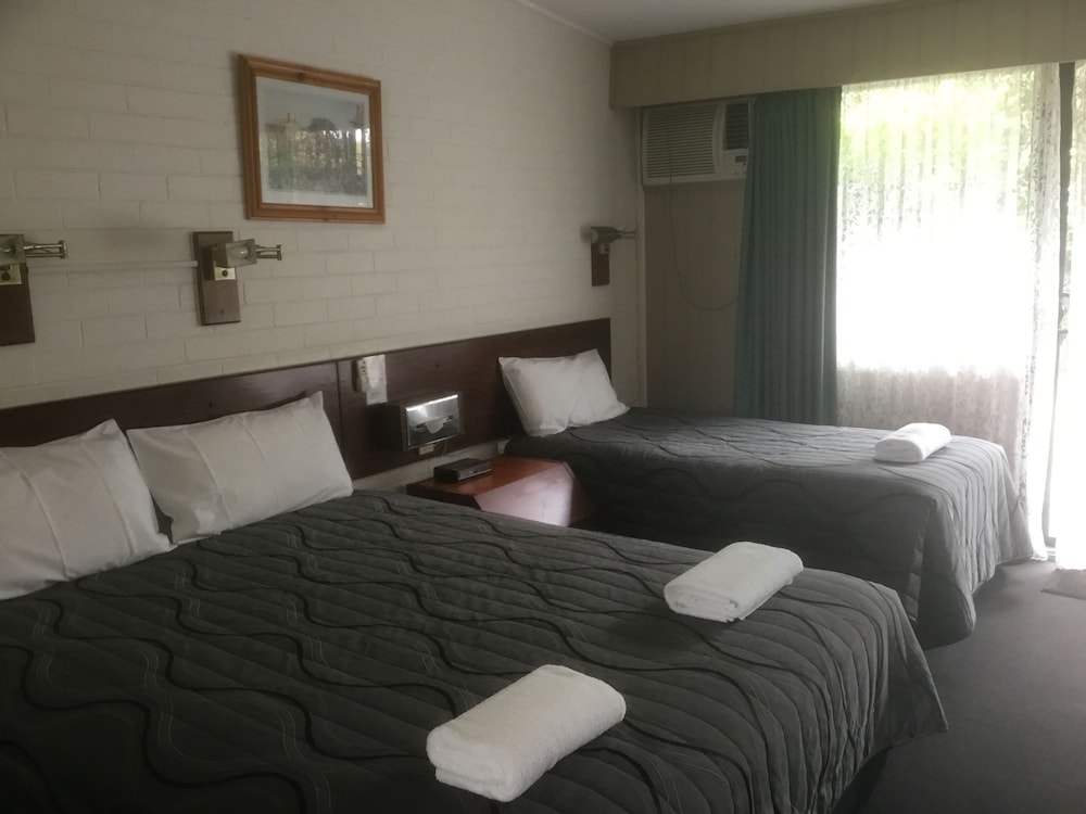 Bed & Continental Breakfast Deal