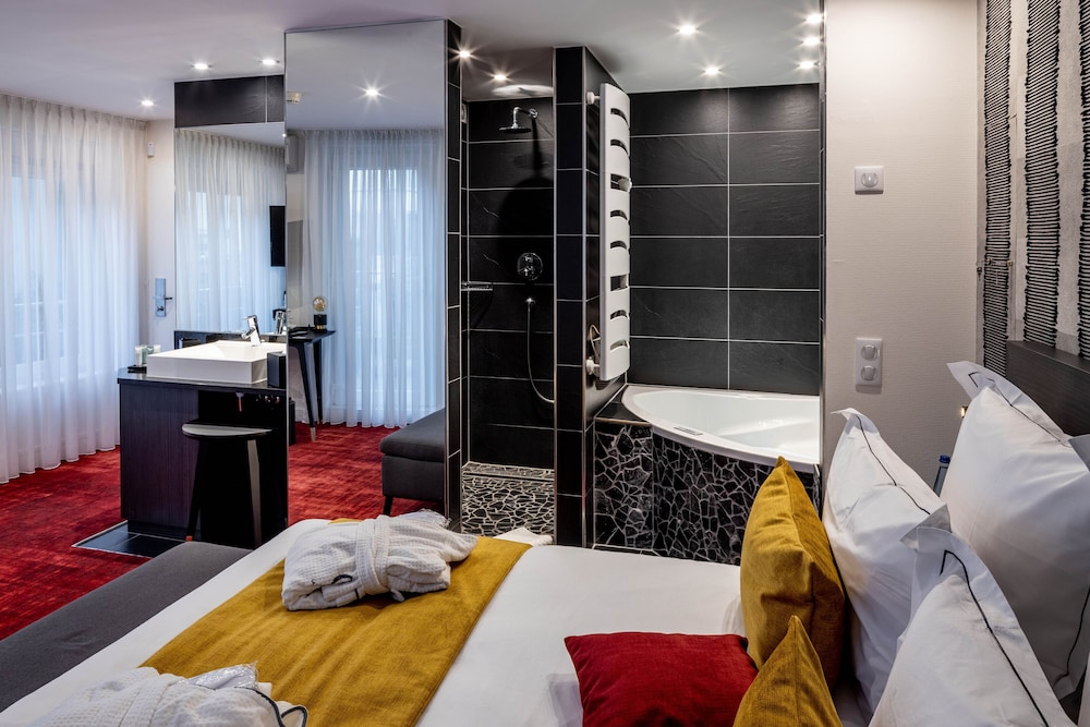 Deluxe Double Room (Bain Spa) - Photo 5