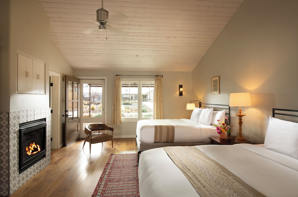 Classic Room, 2 Queen Beds