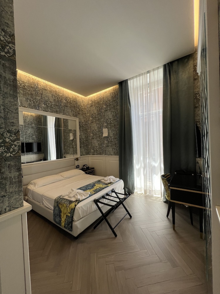 Deluxe Double Room, Balcony, City View