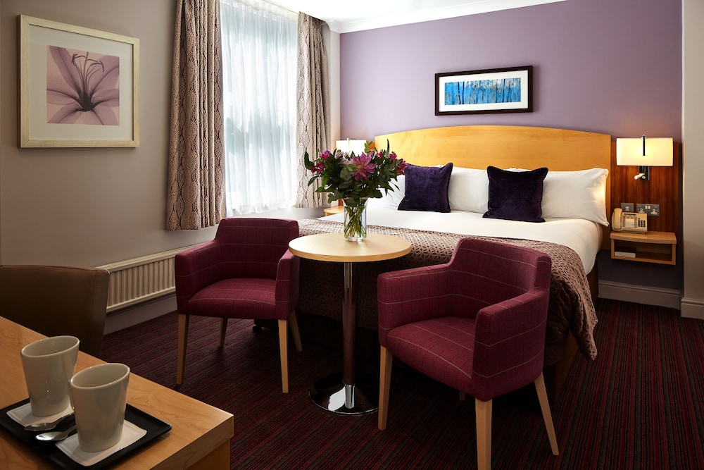 Premium Double Room, 1 King Bed - Photo 5