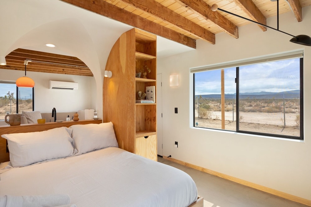 House, 1 Bedroom photo 1