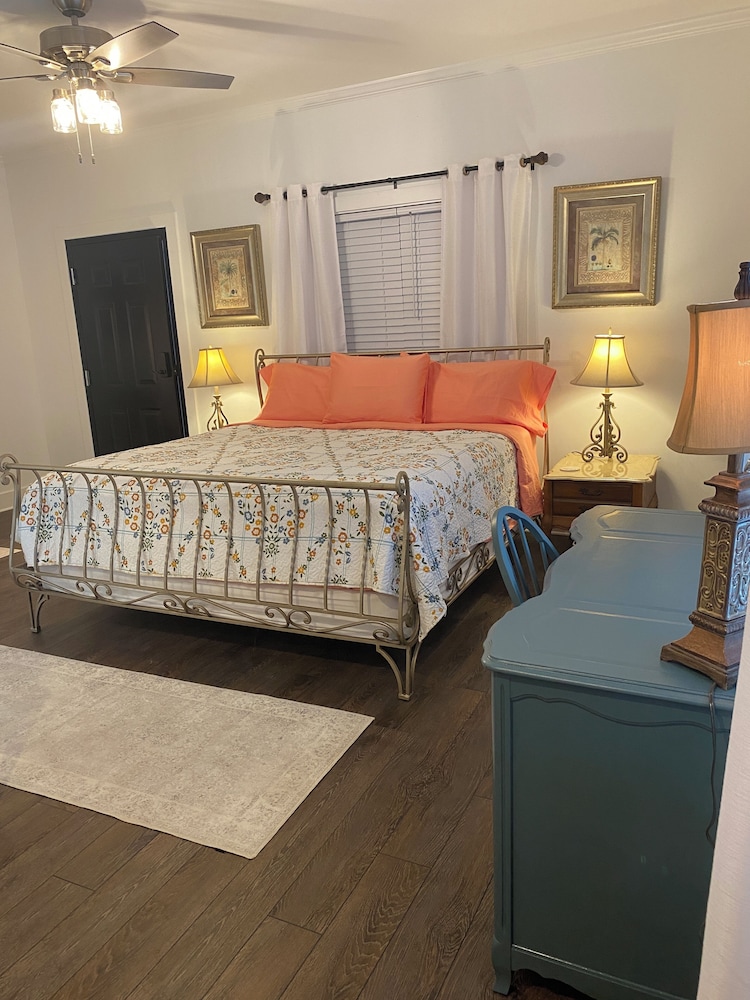 101 Pamlico River Room - Pet Friendly
